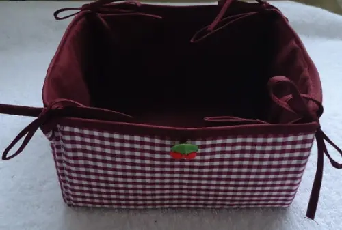 Cesta para Pão de Queijo ou Biscoitos Xadrez Vinho e Branco