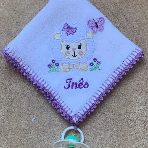 Fralda de Boca com Porta Chupeta