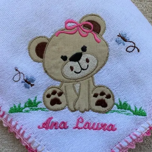 Fralda de Passeio Bordada Personalizada