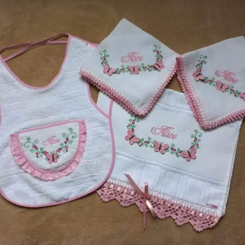 Kit Babador, Fraldas de Boca e Toalhinha Borboletas