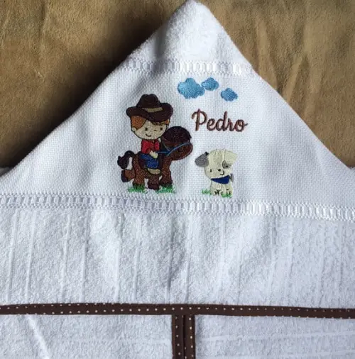 Kit Bebê Personalizado Toalha e Fralda de Boca Cowboy