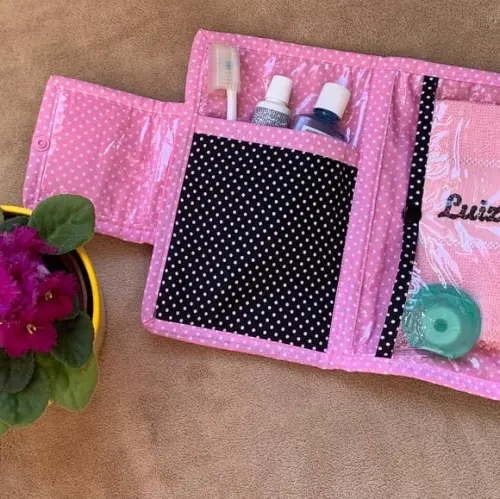 Kit de Higiene Bucal Preto e Rosa