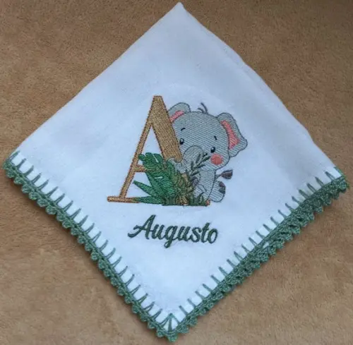 Kit Enxoval para Bebê Toalhas e Fraldas Safari Alfabeto