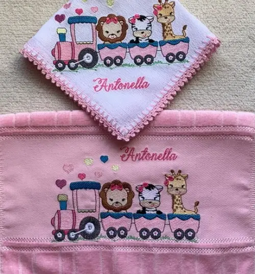 Kit Toalha e Fralda de Boca Safari no Trem Menina