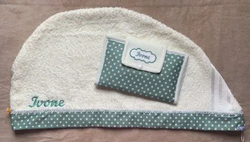 Kit Toalha para Cabelo e Kit de Higiene Bucal