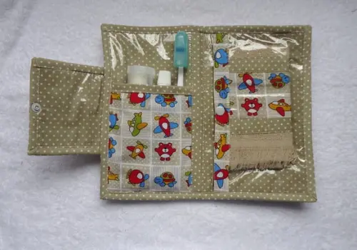 Porta Escova de Dente Infantil Menino