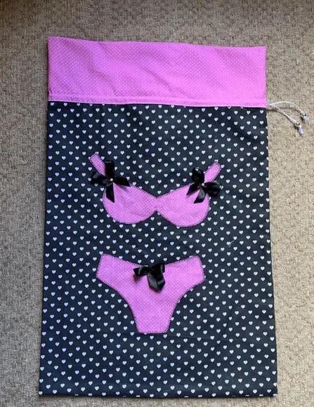 Porta lingerie para viagem