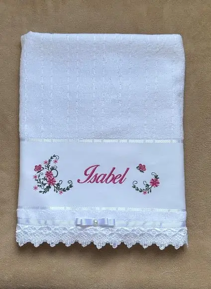 Toalha de Banho Bordada Feminina Floral