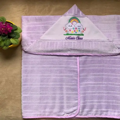 Toalha de Banho Infantil com Capuz Bordada Chuva de Amor