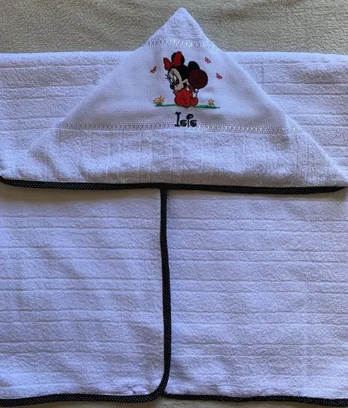 Toalha de Banho Infantil com Capuz Bordada