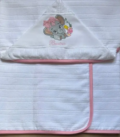 Toalha de Banho Infantil com Capuz Bordada Elefantinha