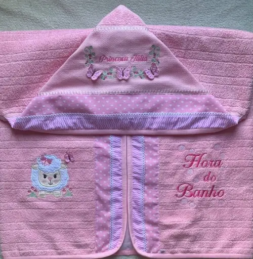 Toalha de Banho Infantil com Capuz Ovelhinha Menina
