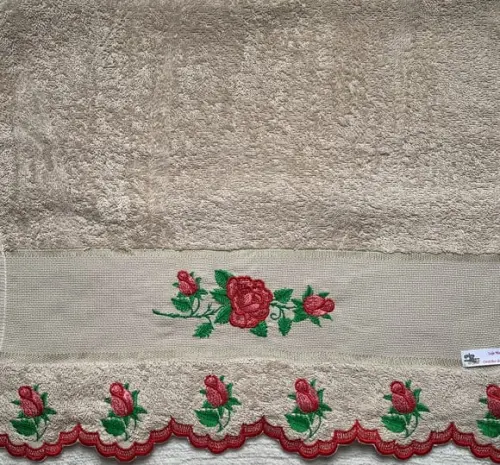 Toalha de Rosto com Barrinha Bordada Bege
