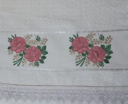 Toalha de Rosto Rosas