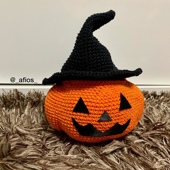Abóbora Porta Doces e Chapéu de Bruxa em Amigurumi