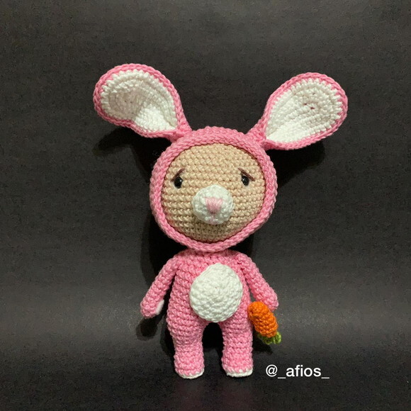 Amigurumi Chandler Bing (festa de Halloween) - Friends