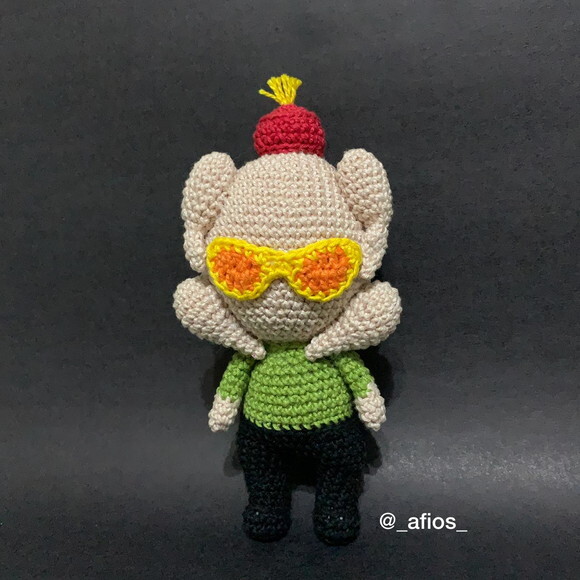 Amigurumi Monica Geller (frango na Cabeça) - Friends