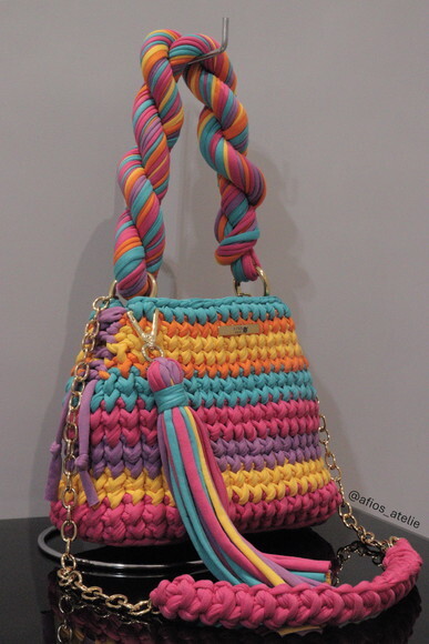 Bolsa Glamour em Crochê