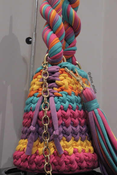 Bolsa Glamour em Crochê