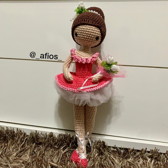 Boneca Bailarina em Amigurumi