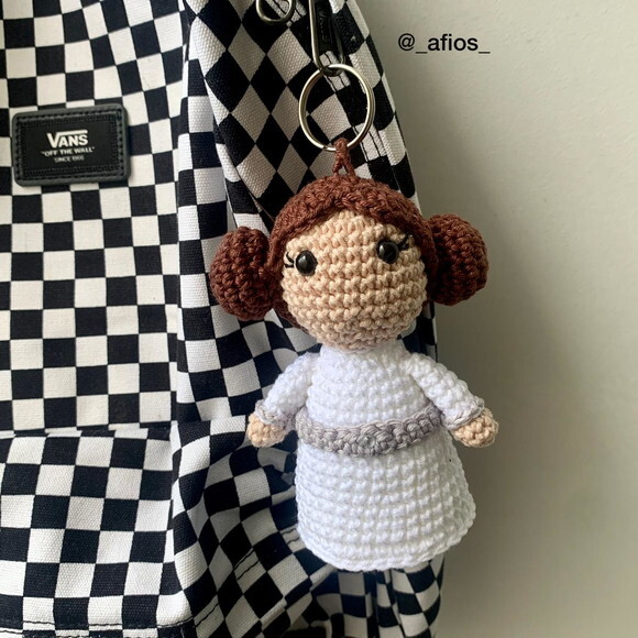 Chaveiro e Miniatura Princesa Leia - Star Wars Amigurumi