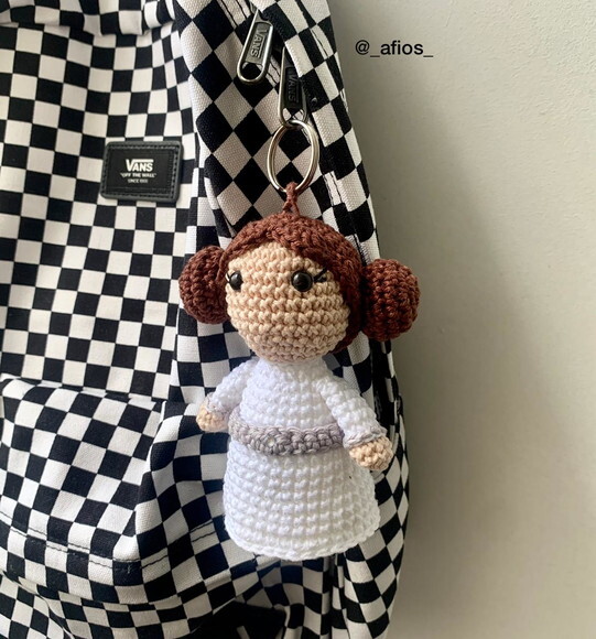 Chaveiro e Miniatura Princesa Leia - Star Wars Amigurumi
