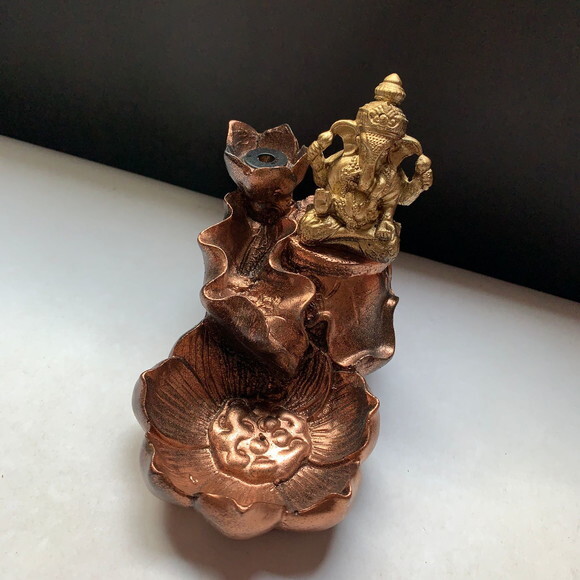 Incensário Cascata Ganesha + 1 Refil