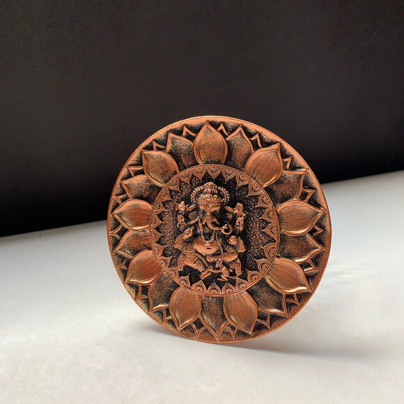 Incensário Prato Bronze Ganesha + 3 Incensos Vareta Sortidos
