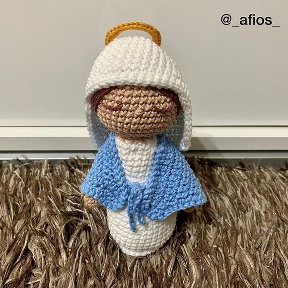 Nossa Senhora das Graças Amigurumi