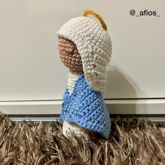 Nossa Senhora das Graças Amigurumi