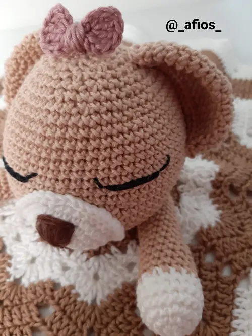 Naninha de Crochê - Ursa em Amigurumi