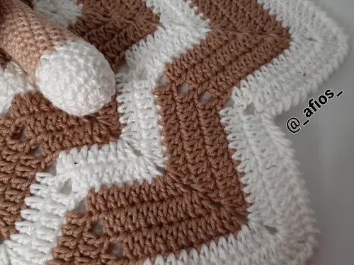 Naninha de Crochê - Ursa em Amigurumi