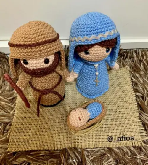Sagrada Família II (José, Maria e Menino Jesus) em Amigurumi
