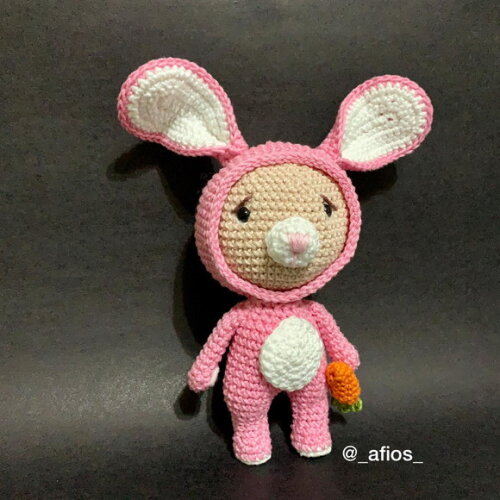 Amigurumi Chandler Bing (festa de Halloween) - Friends