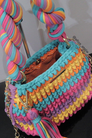 Bolsa Glamour em Crochê