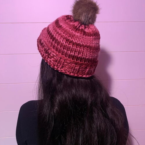 Gorro com Pompom Crochê