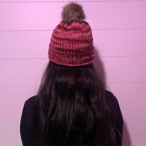 Gorro com Pompom Crochê