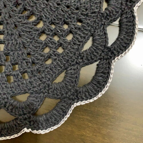 Sousplat Encanto Preto (jogo Americano) em Crochê