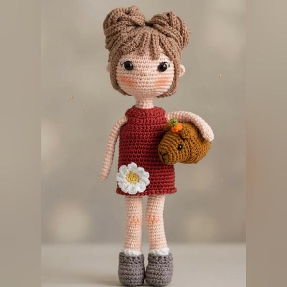 Boneca Aurora e Sua Capiranja Amigurumi Personalizada