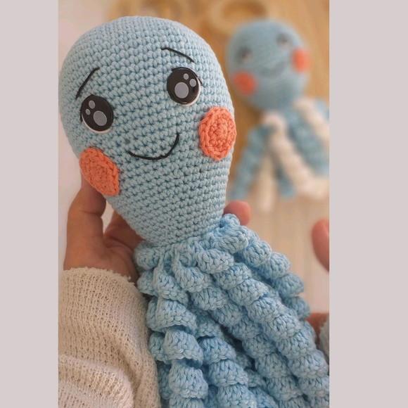 Kit Amigurumi Polvo Personalizado + Chocalho