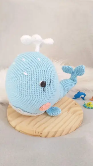 Baleia Balu Amigurumi Personalizada