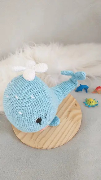 Baleia Balu Amigurumi Personalizada