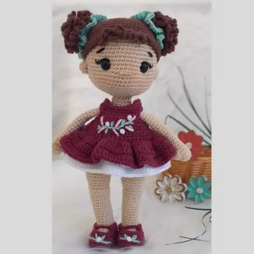Boneca Agnes Amigurumi Personalizada