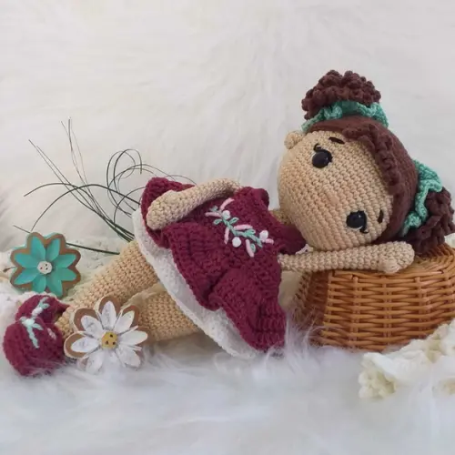 Boneca Agnes Amigurumi Personalizada