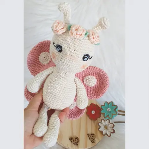 Borboleta Flor Amigurumi Personalizada