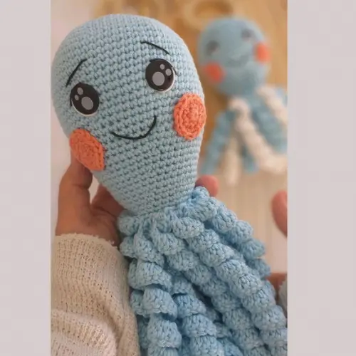 Kit Amigurumi Polvo Personalizado + Chocalho