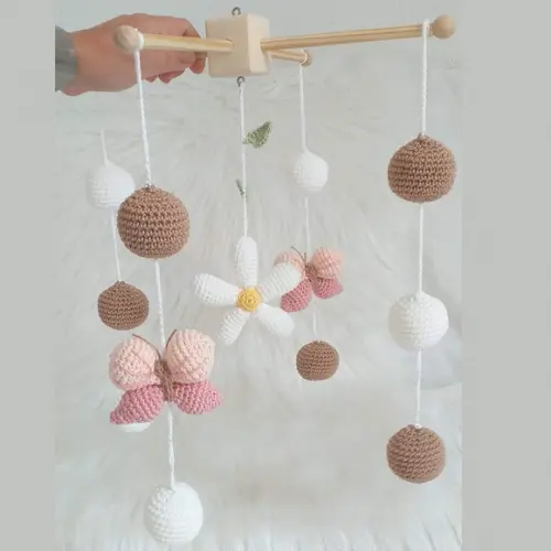 Móbile de Berço Amigurumi Personalizado Borboletas