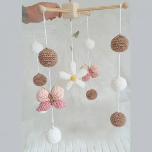Móbile de Berço Amigurumi Personalizado Borboletas