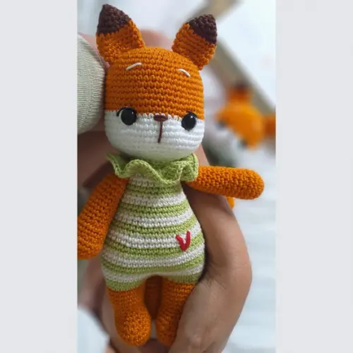 Raposa Nestor Amigurumi Personalizada