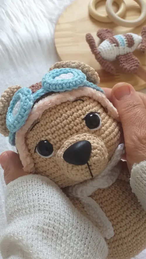 Porta Maternidade Ursinho Aviador Amigurumi Personalizado